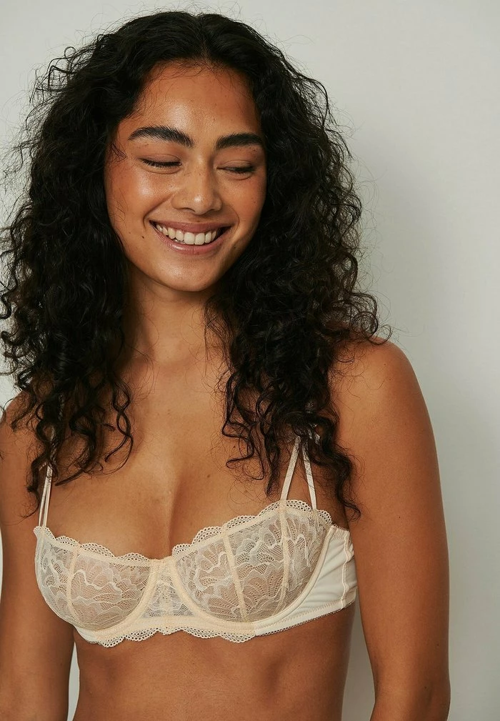 NA-KD Soutien-gorge à Balconnet - Pearl 1 NA-KD Soutien-gorge à Balconnet - Pearl