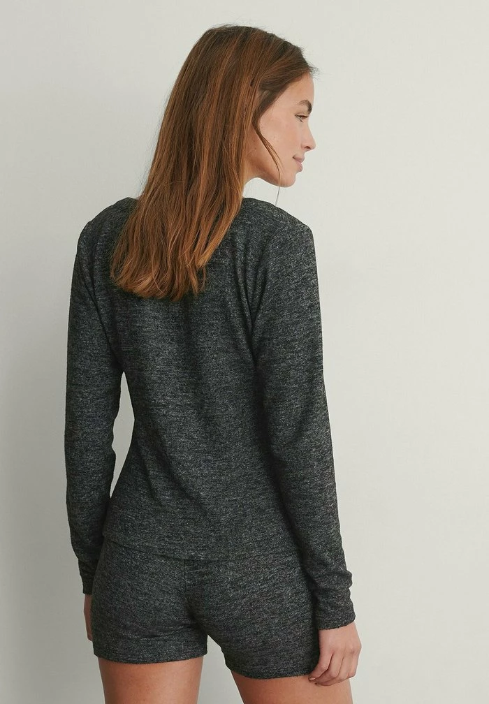 NA-KD Gilet - Grey Melange 2 NA-KD Gilet - Grey Melange – Image 2