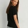 NA-KD RUNDEM AUSSCHNITT - T-shirt Basique - Black -NA-KD Soldes Magasin 909689aa896149be8fec774fcdc2fb0f