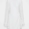 NA-KD TIE STRAP OVERLAP MINI DRESS - Robe De Jour - White -NA-KD Soldes Magasin 974521919a014ad48c66146082536706