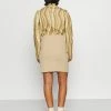 NA-KD STRUCTURED SKIRT - Minijupe - Beige -NA-KD Soldes Magasin 9a2b0ebf986f4d3db6afe439a8d0a3a3
