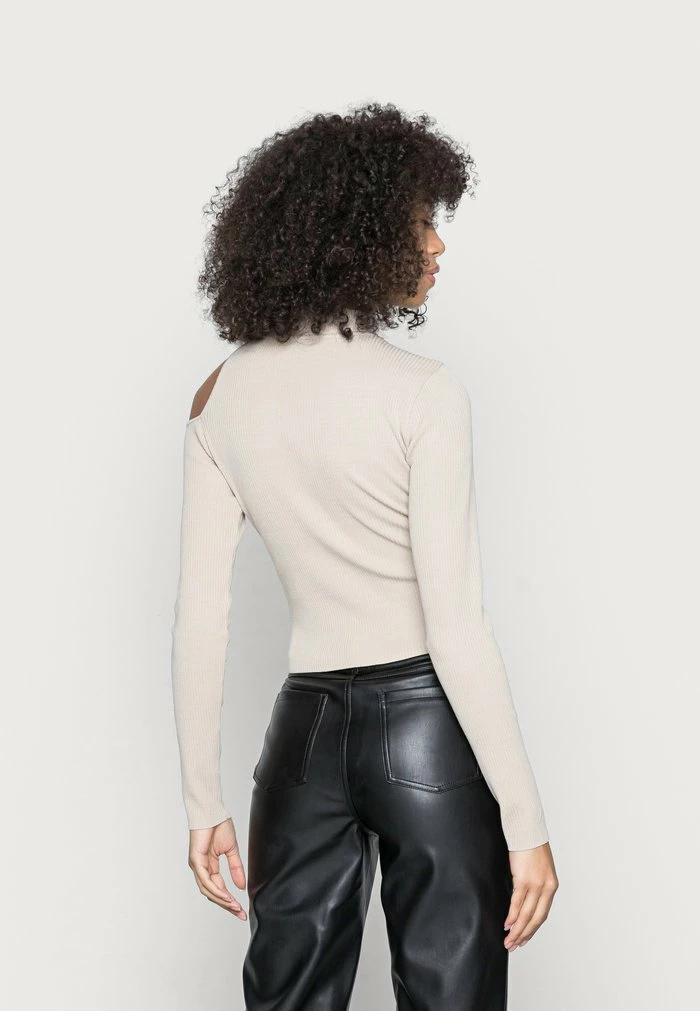 NA-KD SHOULDER CUT OUT - T-shirt à Manches Longues - Feather Grey 3 NA-KD SHOULDER CUT OUT - T-shirt à Manches Longues - Feather Grey – Image 3