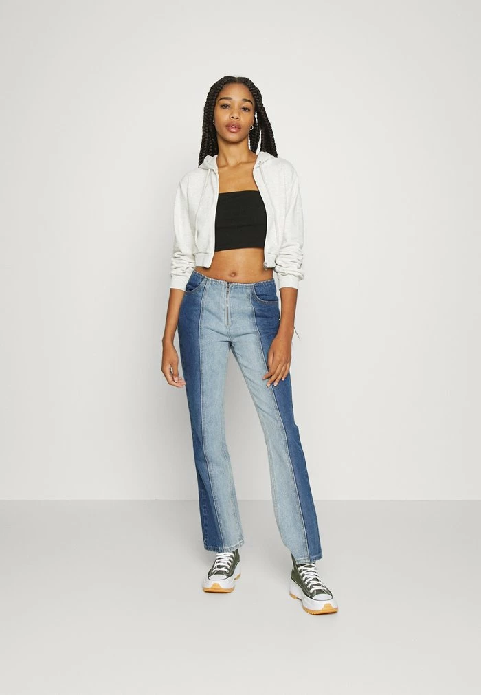 PAMELA REIF X NA-KD - ZIP DETAIL HOODIE - Sweat à Capuche Zippé - Grey Melange 2 PAMELA REIF X NA-KD - ZIP DETAIL HOODIE - Sweat à Capuche Zippé - Grey Melange – Image 2