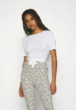 NA-KD DEEP BACK TIE - T-shirt Imprimé - White