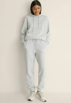 NA-KD MIT GEBÜRSTETEM KORDELZUG - Pantalon De Survêtement - Light Grey Melange