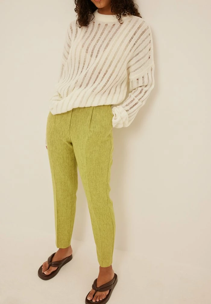 NA-KD KURZE MELANGE - Pantalon Classique - Green 3 NA-KD KURZE MELANGE - Pantalon Classique - Green – Image 3