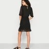 NA-KD FRILLED DRESS - Robe De Jour - Black -NA-KD Soldes Magasin ad1464f381e64a19b598e4d250bf9f60