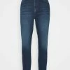 NA-KD MOM - Jeans Fuselé - Dark Blue -NA-KD Soldes Magasin b28cd18cd15e404497f489a9cf40a396