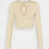 NA-KD KEYHOLE CROPPED - T-shirt à Manches Longues - Beige -NA-KD Soldes Magasin b32df0e18517487aa5218c3960138f11