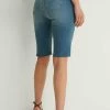 NA-KD MIT GROBEM SAUM - Short En Jean - Mid Blue -NA-KD Soldes Magasin b437ee2fe1c94c4e8af90594361011c5
