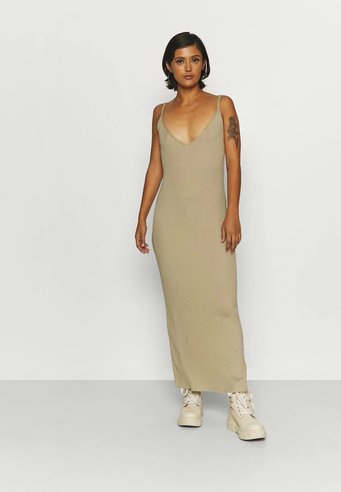 NA-KD THIN STRAP DRESS - Robe Pull - Beige 1 NA-KD THIN STRAP DRESS - Robe Pull - Beige