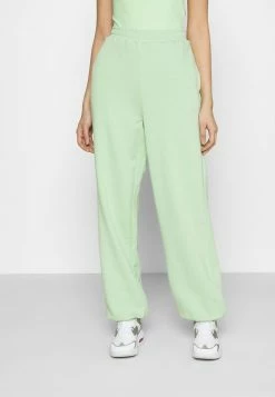 NA-KD X ZALANDO EXCLUSIVE - LOOSE FIT PANTS - Pantalon De Survêtement - Fresh Green