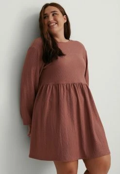 NA-KD Robe De Jour - Dusty Dark Pink