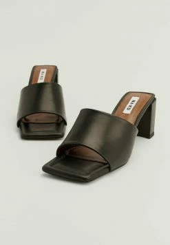 NA-KD Soldes Magasin -NA-KD Soldes Magasin b93ccebfa8a04beaae2dbb989a7d77d0