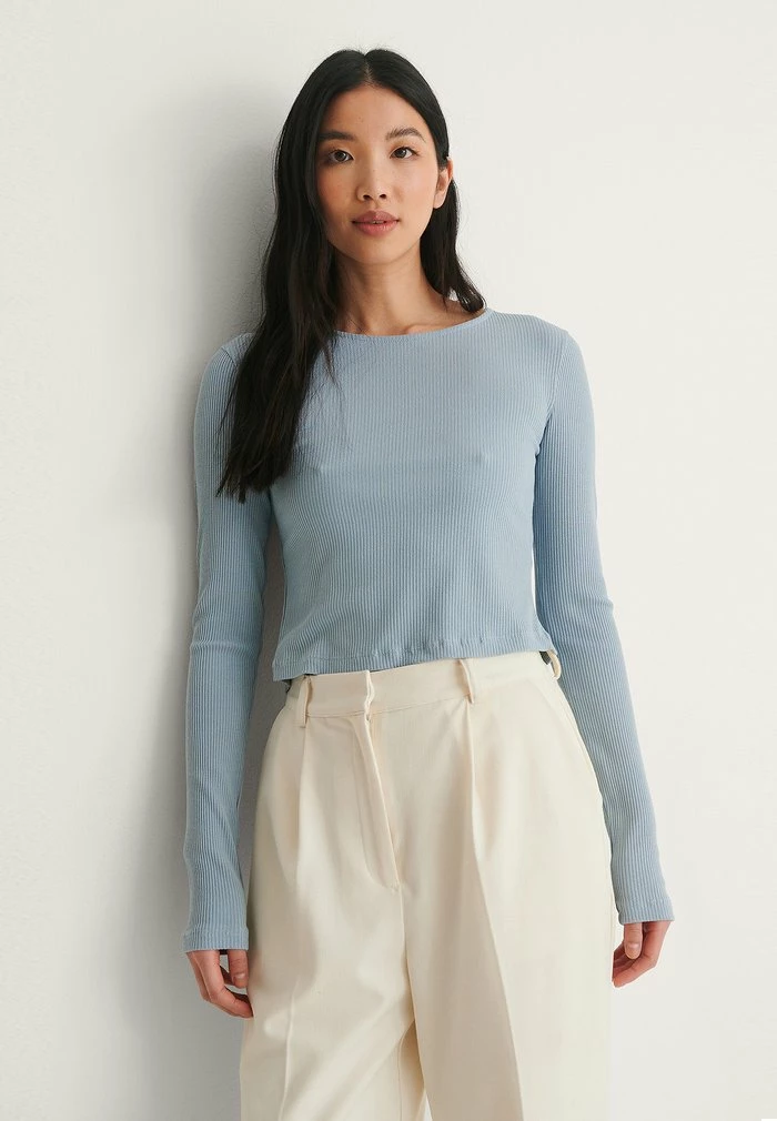 NA-KD T-shirt à Manches Longues - Dusty Blue 1 NA-KD T-shirt à Manches Longues - Dusty Blue