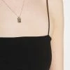 NA-KD SPAGHETTI STRAP CROPPED SINGLET - Débardeur - Black 13 NA-KD SPAGHETTI STRAP CROPPED SINGLET - Débardeur - Black -NA-KD Soldes Magasin ba790d313f784b4fb5fa8666ccf9f65e