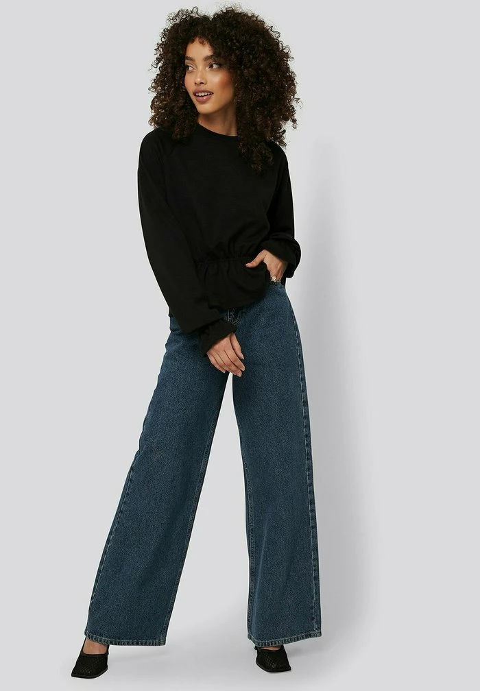 NA-KD T-shirt à Manches Longues - Black 2 NA-KD T-shirt à Manches Longues - Black – Image 2