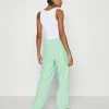 NA-KD X ZALANDO EXCLUSIVE - SPORTY FABRIC PANTS - Pantalon De Survêtement - Fresh Mint 9 NA-KD X ZALANDO EXCLUSIVE - SPORTY FABRIC PANTS - Pantalon De Survêtement - Fresh Mint -NA-KD Soldes Magasin cb2c9406813f456699b54c3efe587aad