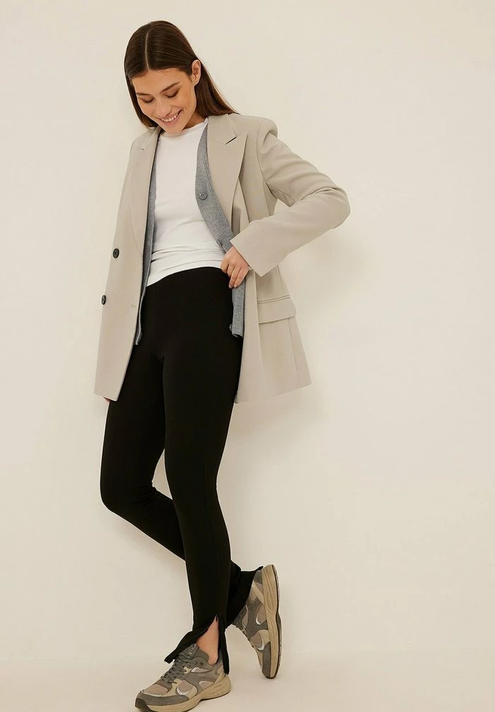 NA-KD MIT REISSVERSCHLUSS - Legging - Black 3 NA-KD MIT REISSVERSCHLUSS - Legging - Black – Image 3