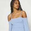 NA-KD PAMELA REIF OFF SHOULDER MINI DRESS - Robe En Jersey - Dusty Blue 9 NA-KD PAMELA REIF OFF SHOULDER MINI DRESS - Robe En Jersey - Dusty Blue -NA-KD Soldes Magasin ce73025a1c4a41a5b7142b741b697f95