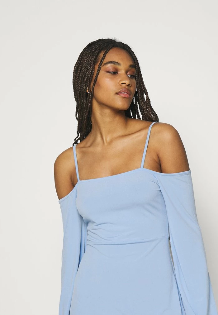 NA-KD PAMELA REIF OFF SHOULDER MINI DRESS - Robe En Jersey - Dusty Blue 5 NA-KD PAMELA REIF OFF SHOULDER MINI DRESS - Robe En Jersey - Dusty Blue – Image 5