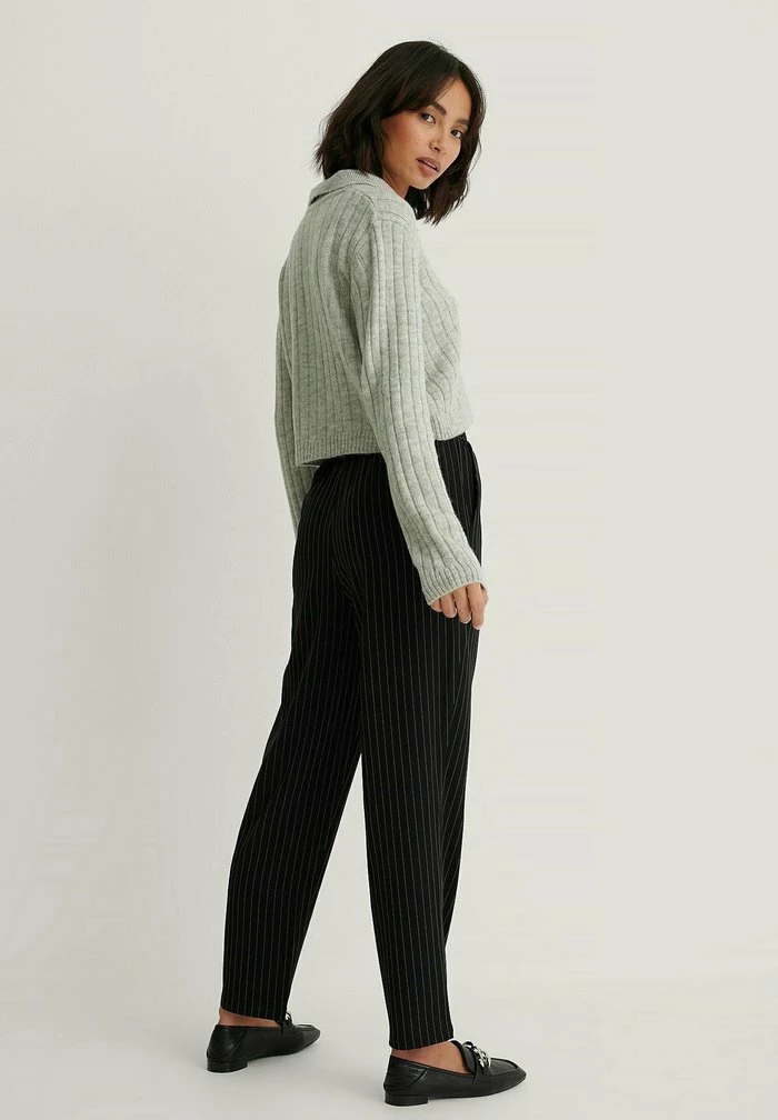 NA-KD Pantalon Classique - Pinstripe 3 NA-KD Pantalon Classique - Pinstripe – Image 3