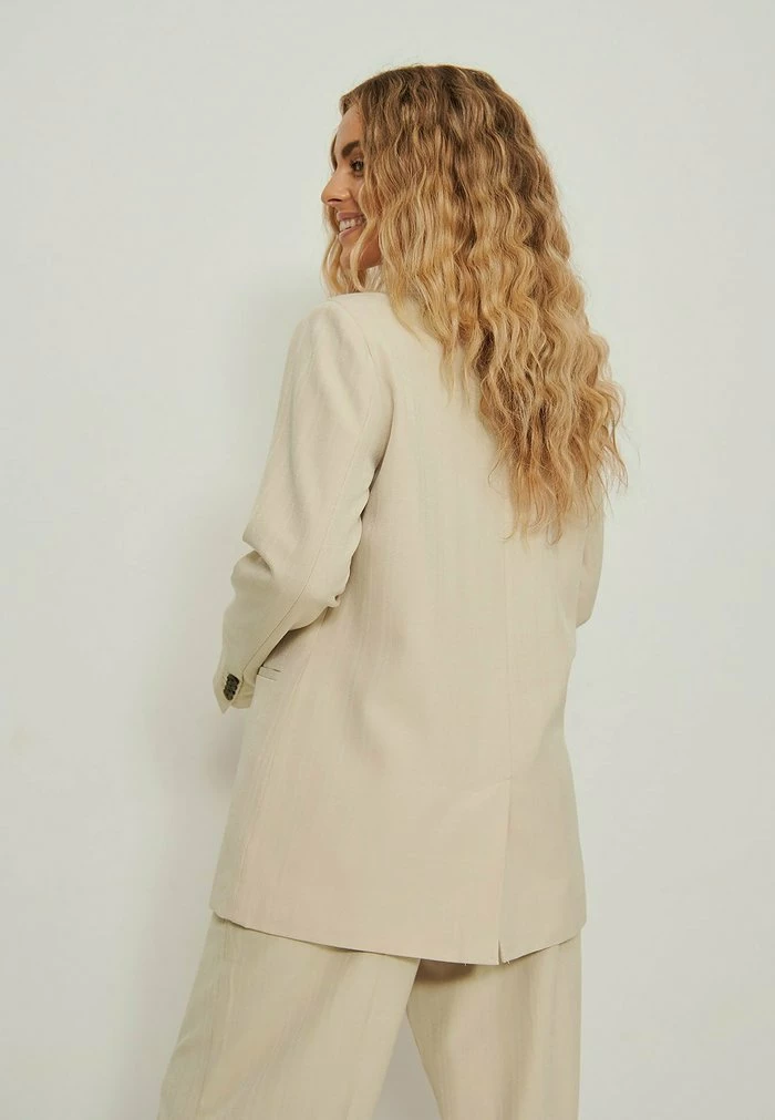 NA-KD RECYCELT - Blazer - Warm Beige 3 NA-KD RECYCELT - Blazer - Warm Beige – Image 3