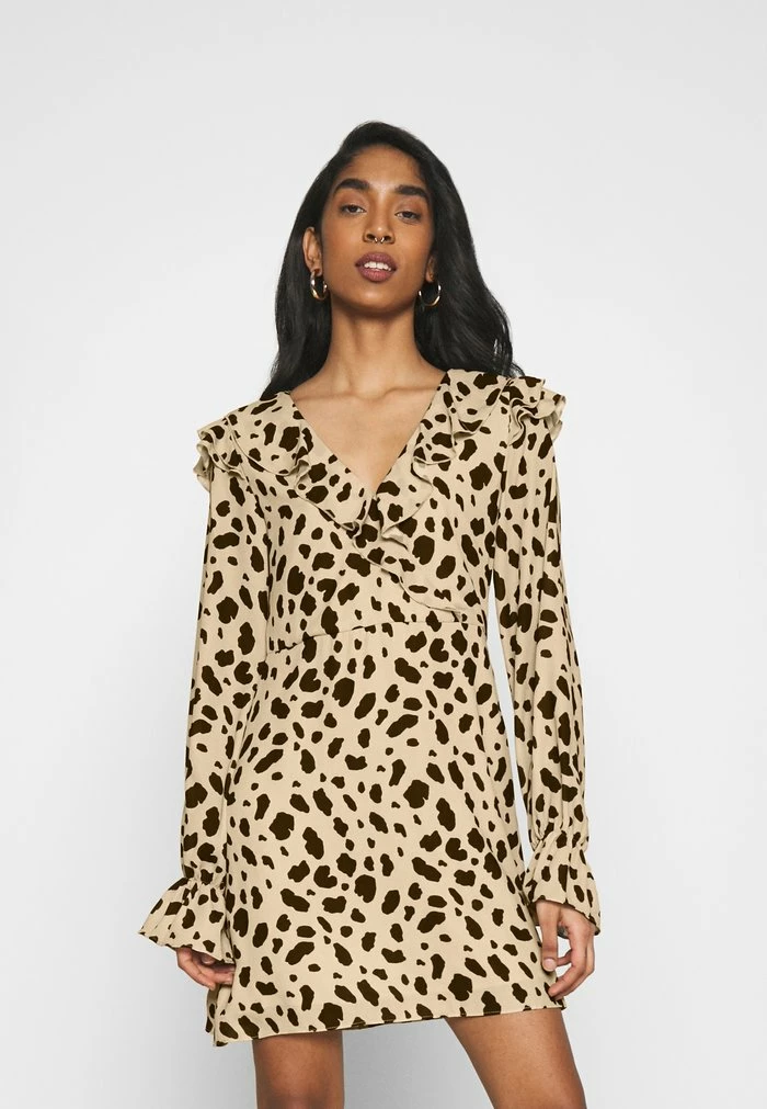 NA-KD WRAPPED FRILL DRESS - Robe De Jour - Multi-coloured 1 NA-KD WRAPPED FRILL DRESS - Robe De Jour - Multi-coloured