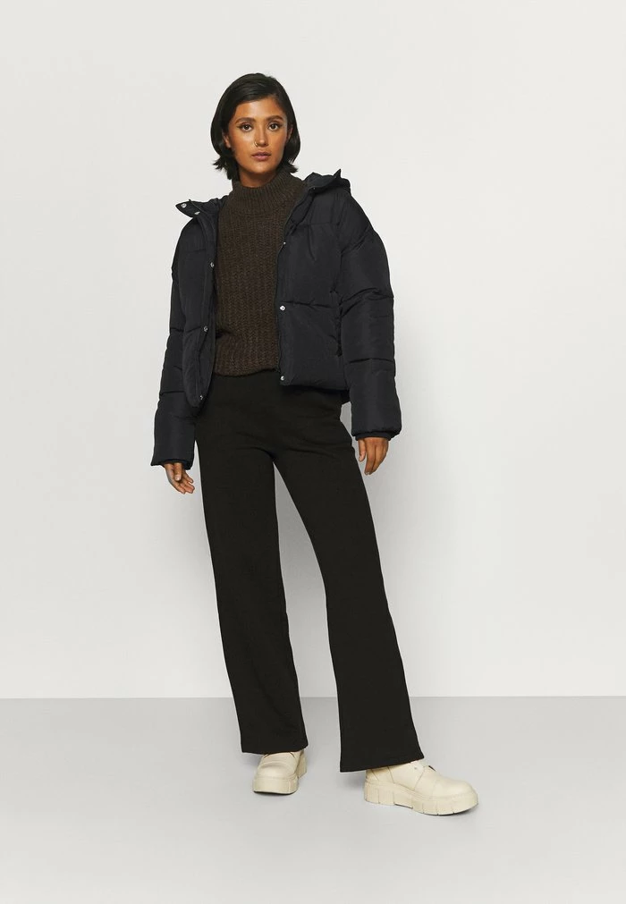 NA-KD PADDED JACKET - Veste D'hiver - Black 2 NA-KD PADDED JACKET - Veste D'hiver - Black – Image 2