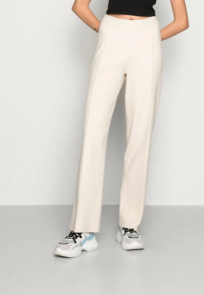 NA-KD STRAIGHT PANTS - Pantalon Classique - Offwhite 1 NA-KD STRAIGHT PANTS - Pantalon Classique - Offwhite