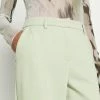 NA-KD MID WAIST SUIT PANTS - Pantalon Classique - Khaki Green -NA-KD Soldes Magasin df110aeebf4849b09242f47a4ac09d2f