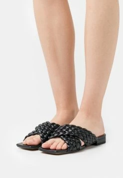 NA-KD CROSSED BRAIDED FLATS - Mules - Black