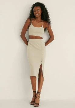 NA-KD KNOPFDETAIL - Jupe Crayon - Beige