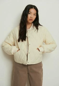 NA-KD GEPOLSTERTE KURZE - Veste Mi-saison - Eggshell