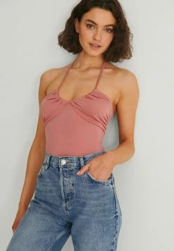 NA-KD MIT KÖRBCHEN UND RÜSCHENDETAIL - Débardeur - Dusty Pink