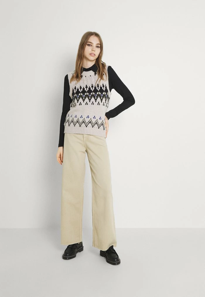 NA-KD BUTTONED COLLAR - T-shirt à Manches Longues - Black 2 NA-KD BUTTONED COLLAR - T-shirt à Manches Longues - Black – Image 2