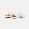 NA-KD CROSSED BRAIDED FLATS - Mules - Offwhite -NA-KD Soldes Magasin f18be6f2a06e472385a8f617a2a74756