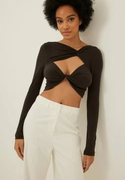 NA-KD T-shirt à Manches Longues - Dark Brown