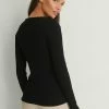 NA-KD T-shirt à Manches Longues - Black -NA-KD Soldes Magasin f4e040b8fe8043f9b4bcbebdffb8c601