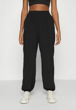 NA-KD X ZALANDO EXCLUSIVE - SPORTY FABRIC PANTS - Pantalon De Survêtement - Black
