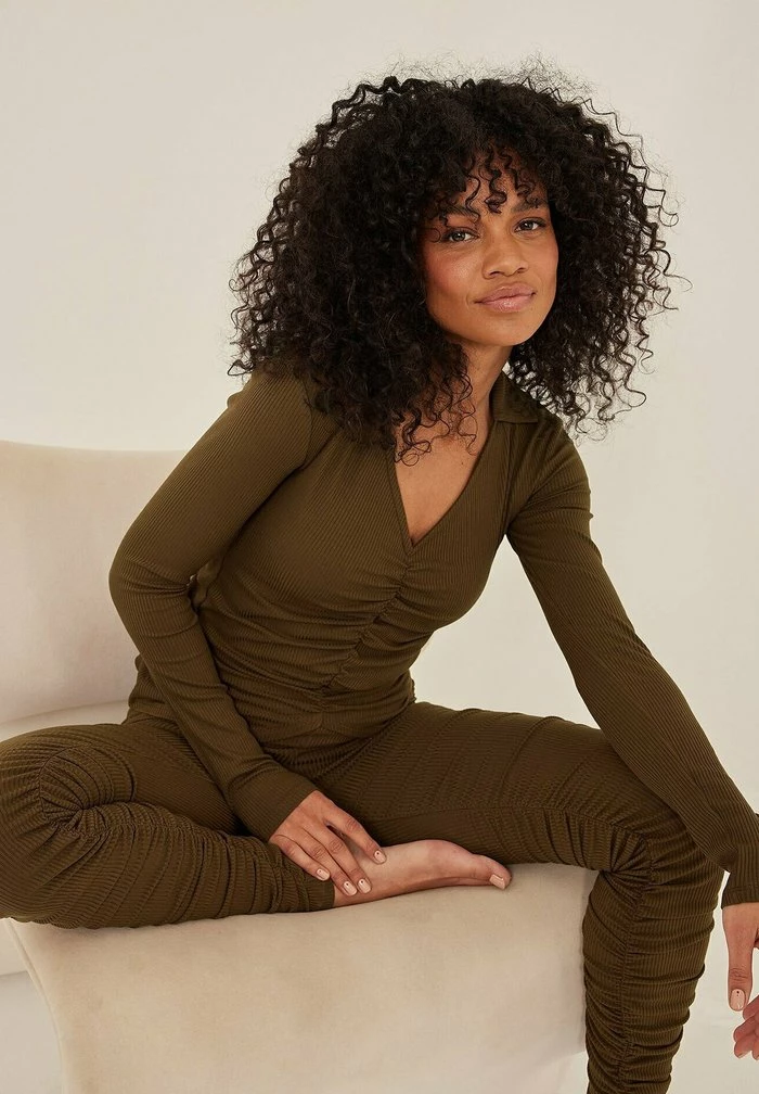 NA-KD MIT KRAGENDETAIL - Pullover - Brown 4 NA-KD MIT KRAGENDETAIL - Pullover - Brown – Image 4