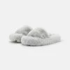 NA-KD FLUFFY FOOTBED HOME - Chaussons - Light Grey -NA-KD Soldes Magasin f89a2ea0655f421582d24597a747a45a