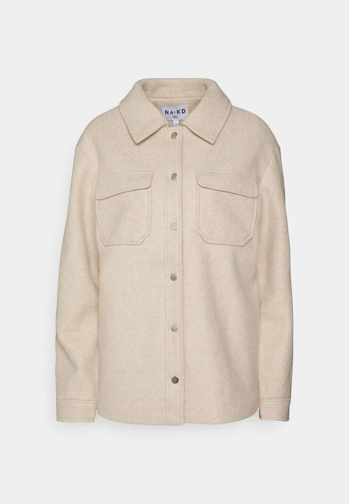 NA-KD PRESS BUTTON OVERSHIRT - Manteau Court - Light Beige 5 NA-KD PRESS BUTTON OVERSHIRT - Manteau Court - Light Beige – Image 5