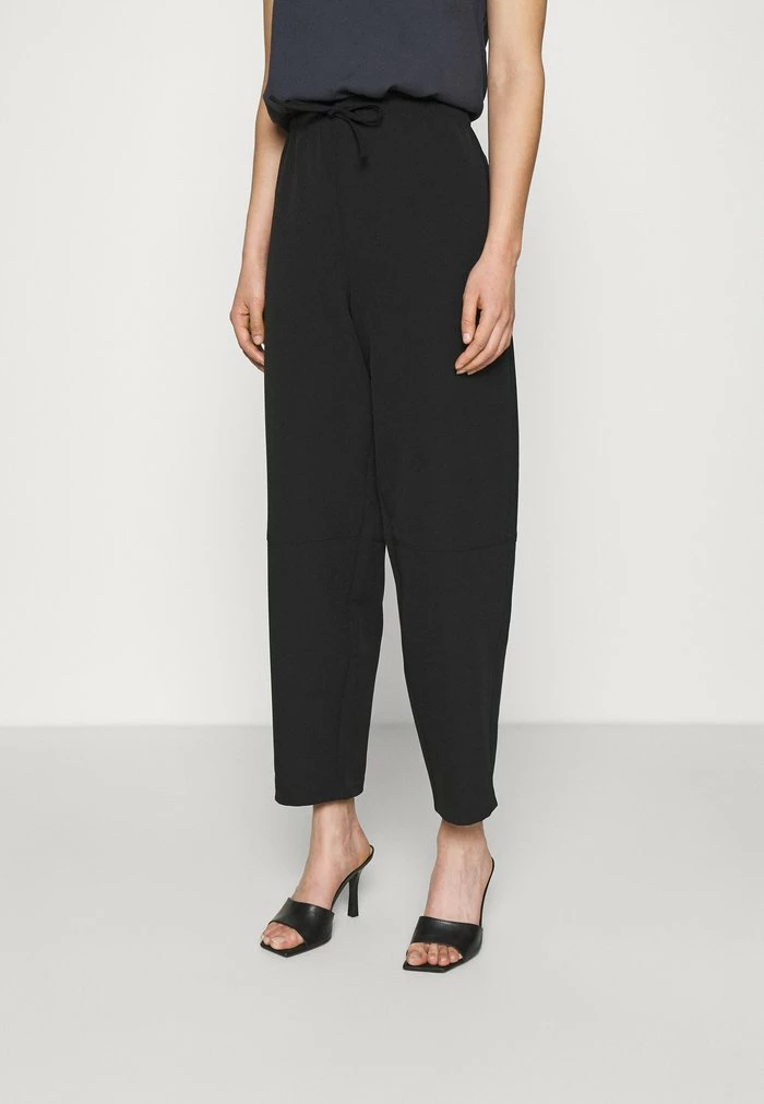 NA-KD COCOON SUIT PANTS - Pantalon Classique - Black 1 NA-KD COCOON SUIT PANTS - Pantalon Classique - Black