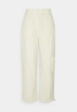 NA-KD PANTS - Pantalon Cargo - Light Beige