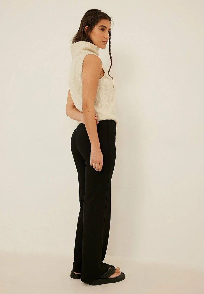 NA-KD Pantalon Classique - Black 4 NA-KD Pantalon Classique - Black – Image 4