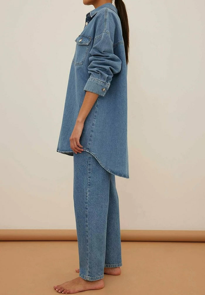 NA-KD OVERSIZE - Chemisier - Light Blue 3 NA-KD OVERSIZE - Chemisier - Light Blue – Image 3