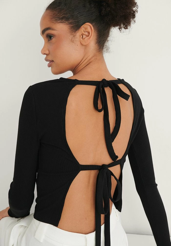 NA-KD T-shirt à Manches Longues - Black 4 NA-KD T-shirt à Manches Longues - Black – Image 4