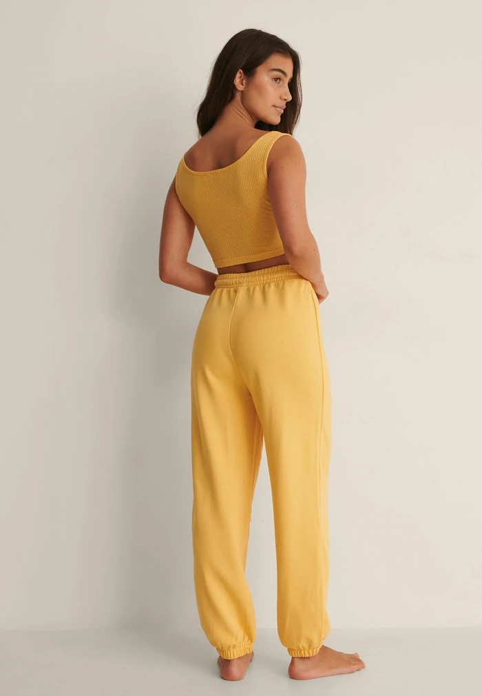 NA-KD Pantalon De Survêtement - Yellow 2 NA-KD Pantalon De Survêtement - Yellow – Image 2